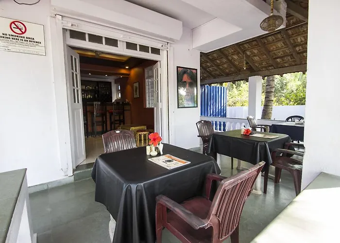 Veeniola Holiday Home