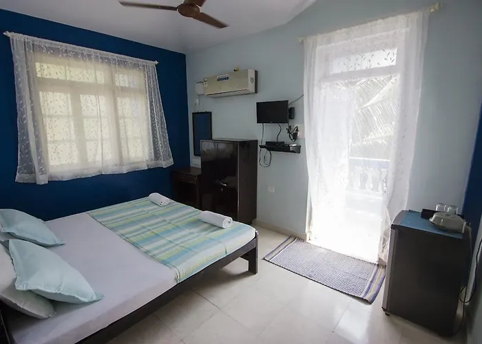 Veeniola Holiday Home